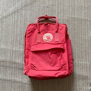 Fjallraven Kanken Classic - Peach Pink
